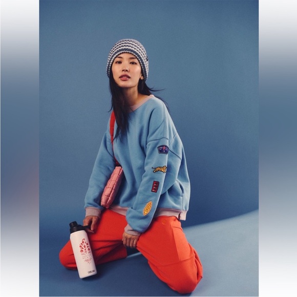 Free People NWT All Star Patch Pullover Size Large in Bright Blueberry Combo - Picture 2 of 12